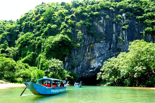 Island Tours-Boat Ride On Asian Island
